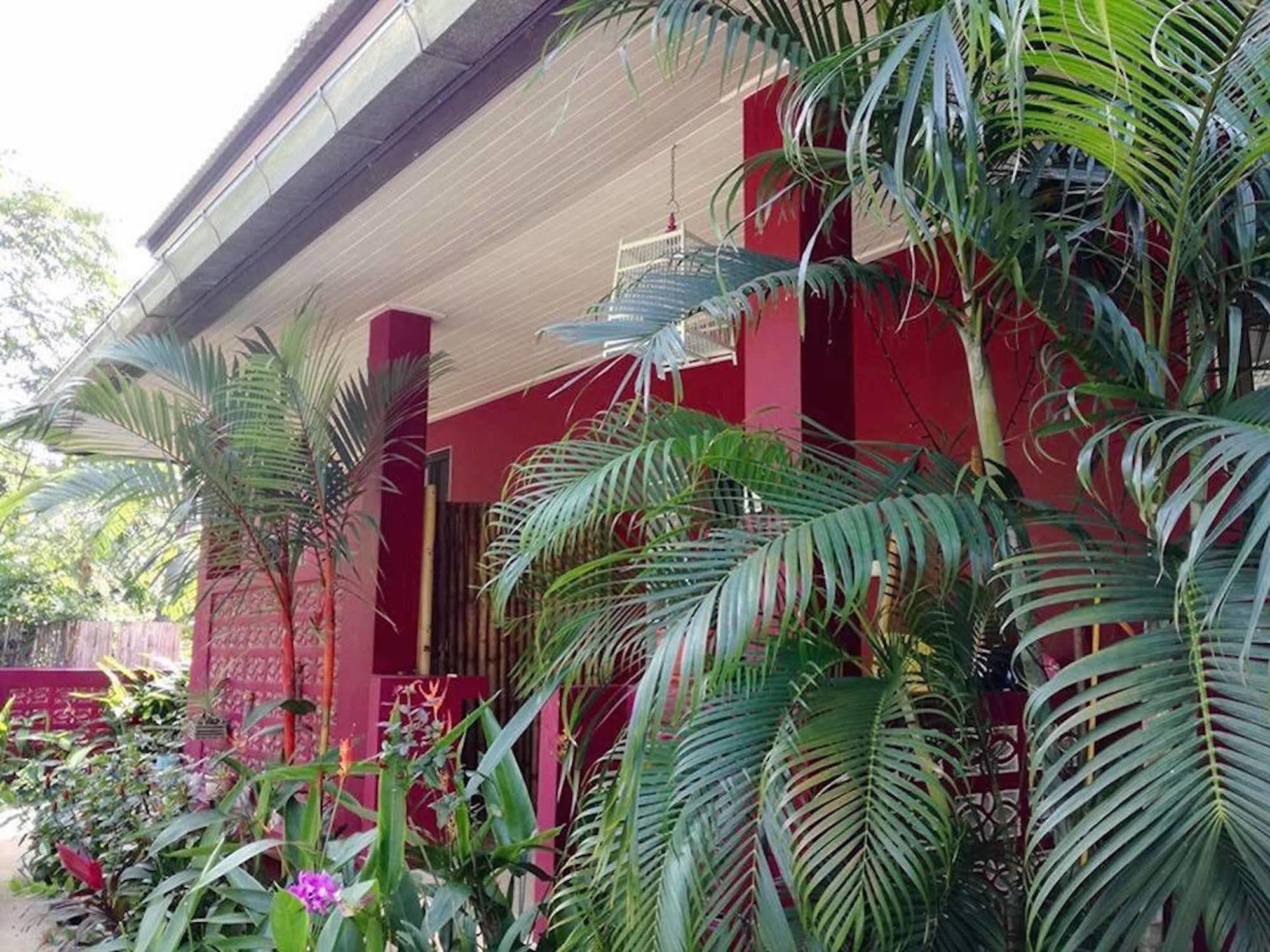 Pink House Hotel Lamai Beach  Exterior photo